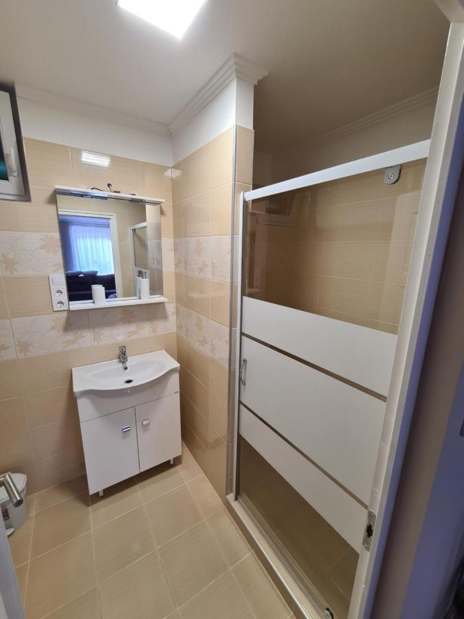 Napfeny Apartman Makó المظهر الخارجي الصورة